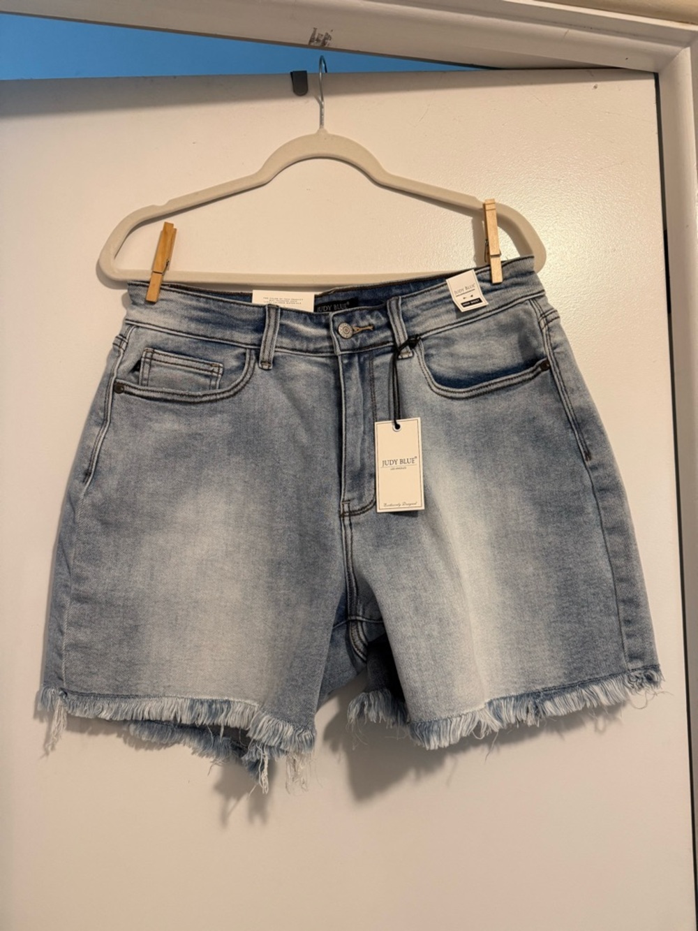NWT Judy Blue Washed Frayed Hem Denim Shorts - Dad style - Light Blue- 1x
